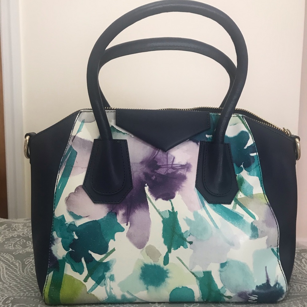Handbag - Picture 1 of 5